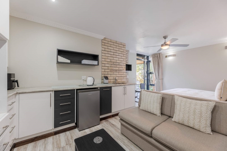 5 Bedroom Property for Sale in Oubaai Western Cape